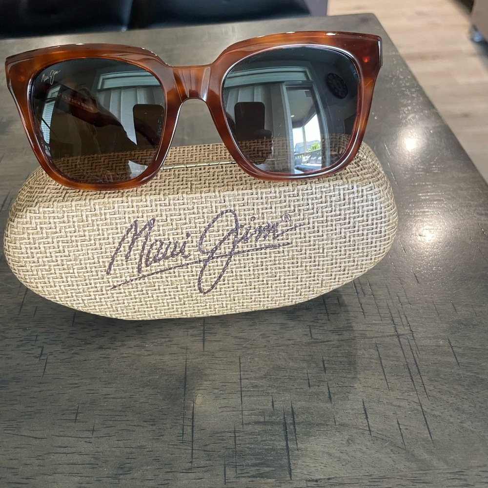 Authentic Maui Jim polarized sunglasses